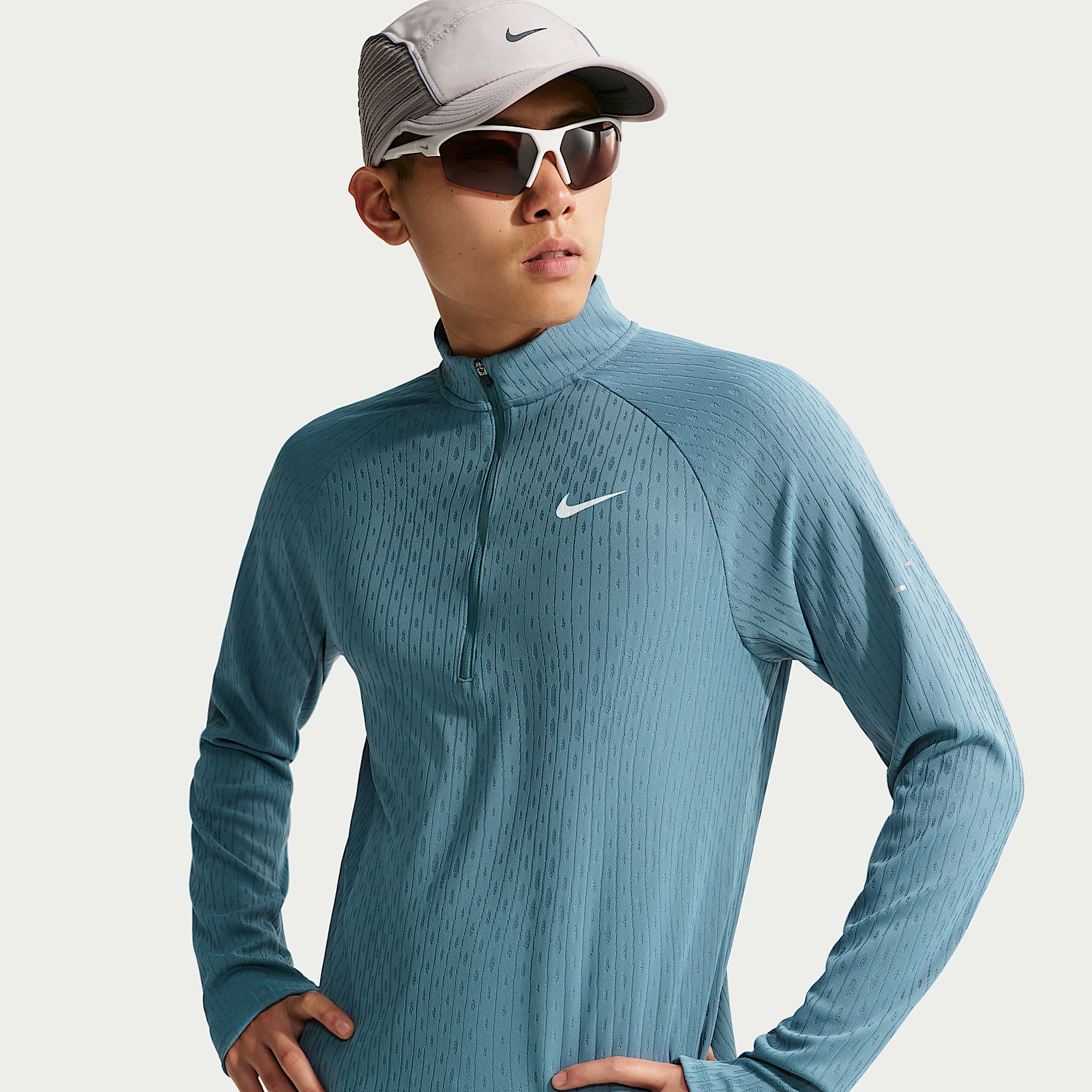 NIKE ランニングシャツ AERO-FIT Sサイズ Nike Stride Aero-FIT Men's 1/2-Zip Mid Layer. Nike JP